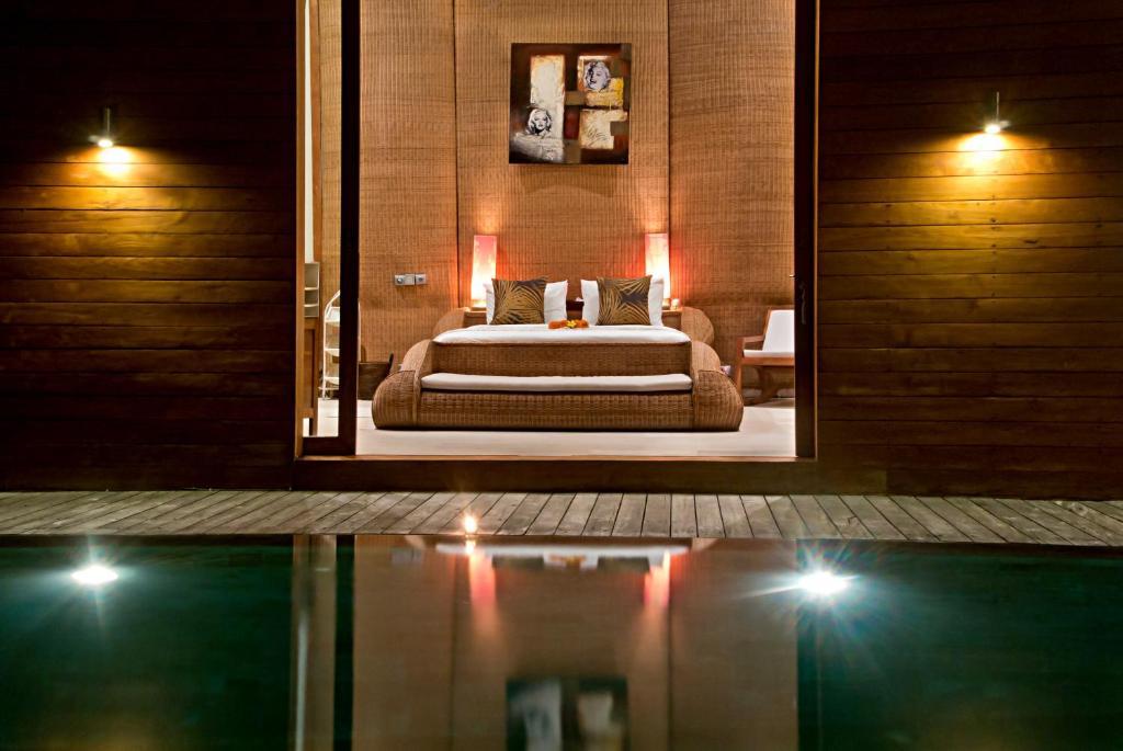 Eko Villa Seminyak - Tropical Villa, Walk To Beach Bilik gambar