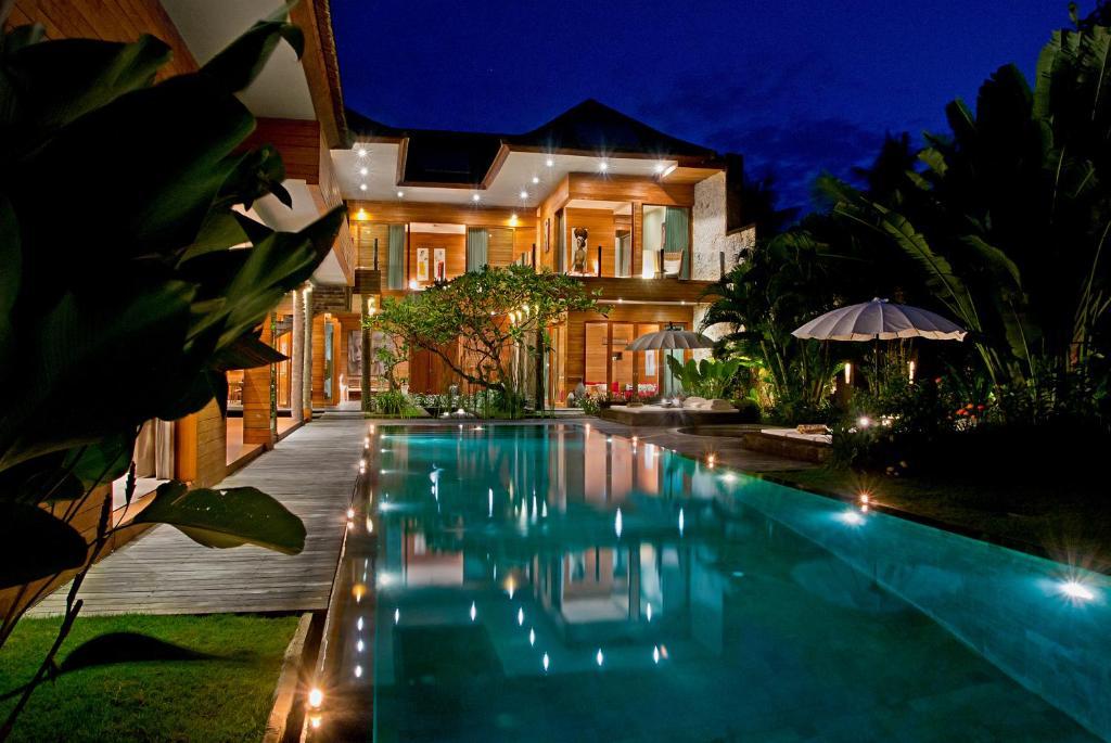 Eko Villa Seminyak - Tropical Villa, Walk To Beach Luaran gambar